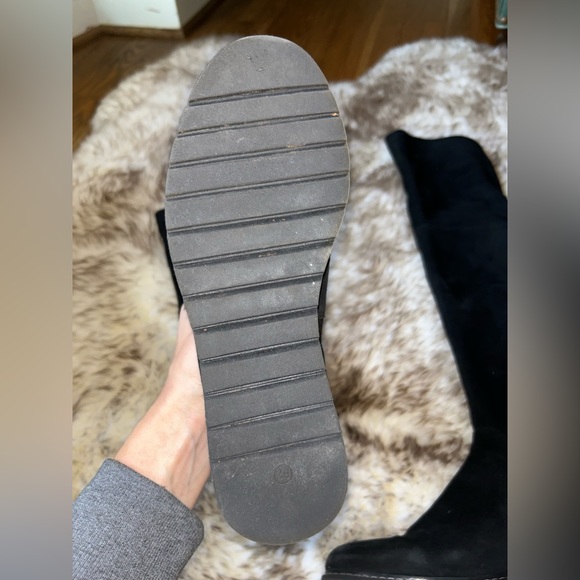 Suede Over the Knee Boots European Designer Size 39EU - Picture 4 of 8